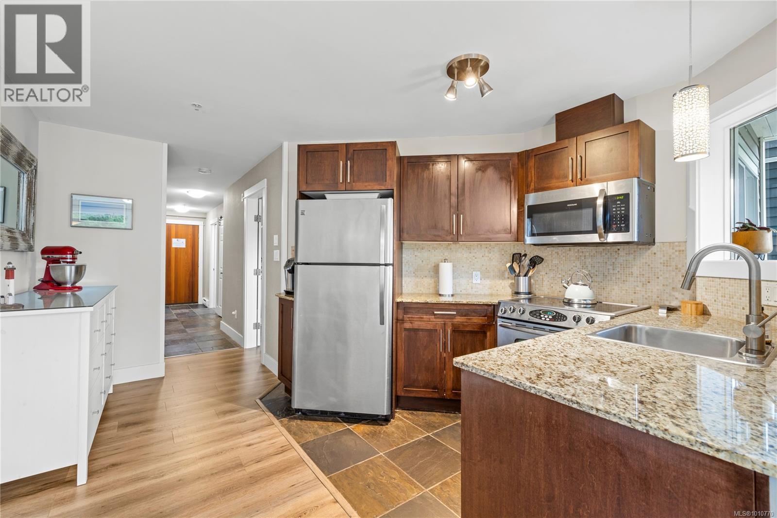 Photo 2 of 227 1600 Stroulger Rd, Nanoose Bay BC