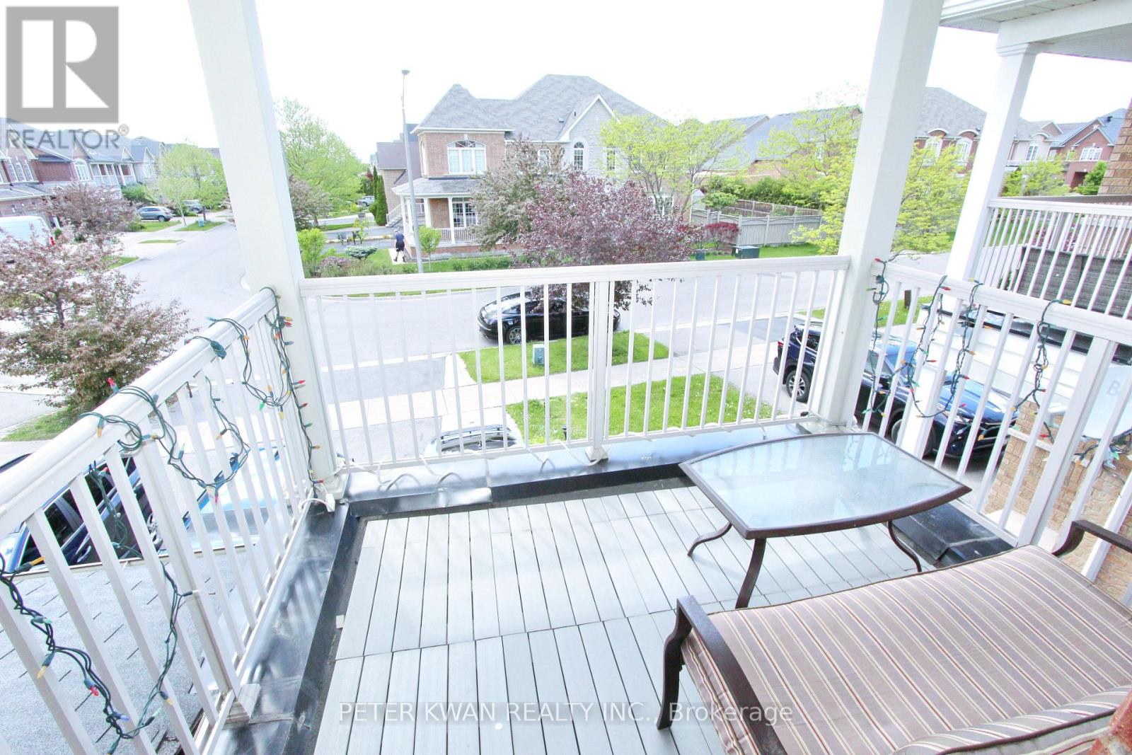Photo 22 of 121 Warbler Avenue, Vaughan ON