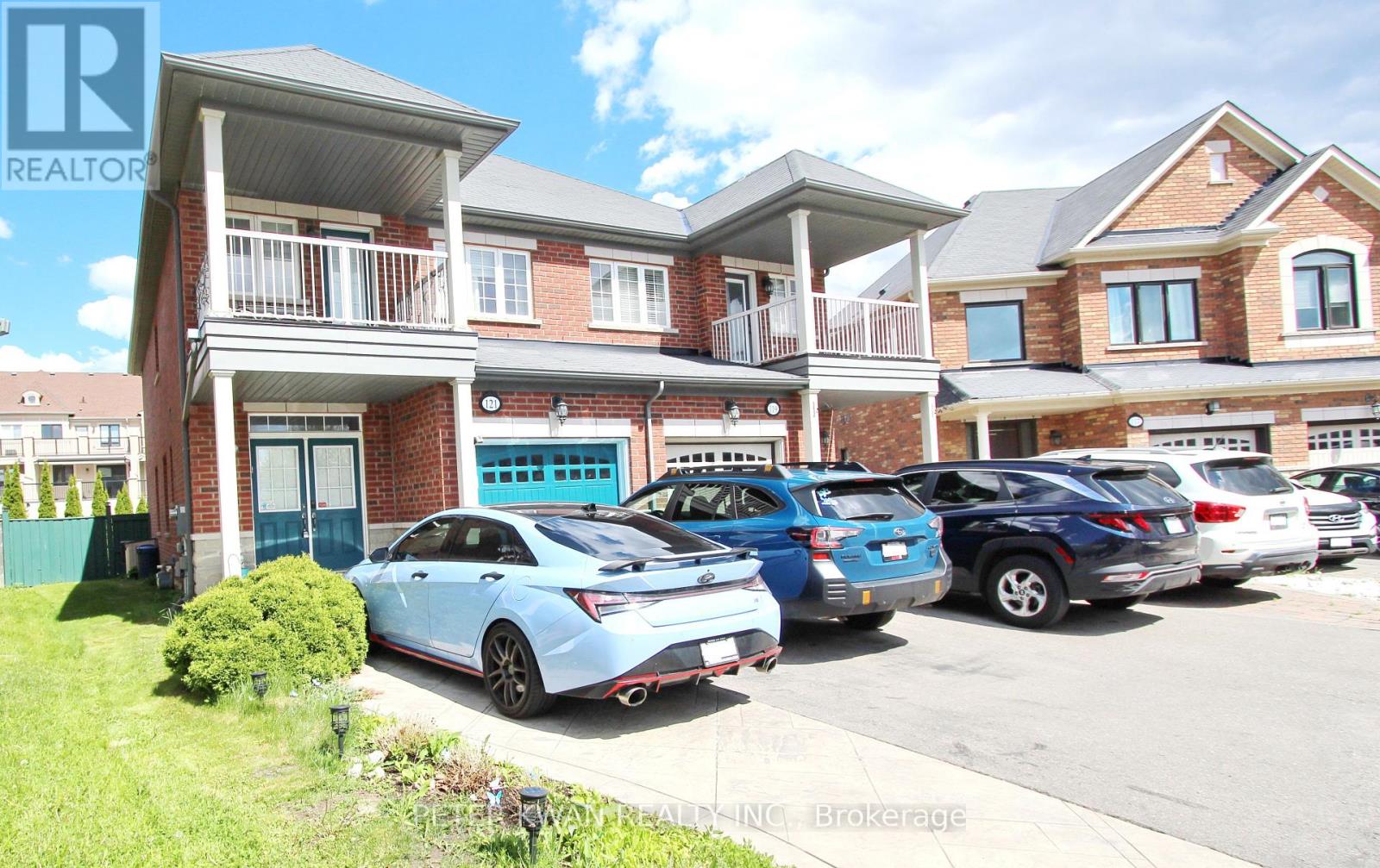 Photo 32 of 121 Warbler Avenue, Vaughan ON