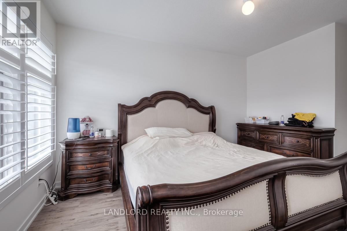 Photo 15 of 44 Armillo Place, Markham ON