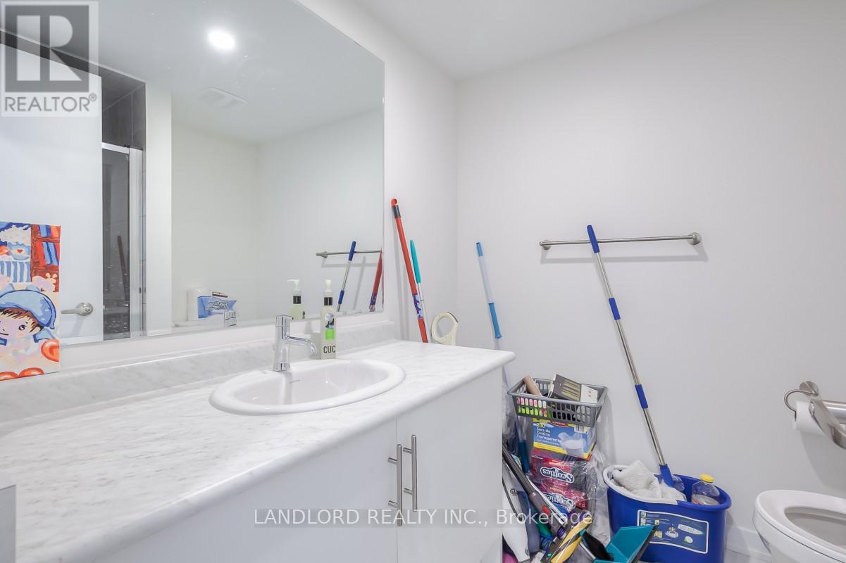 Photo 11 of 44 Armillo Place, Markham ON