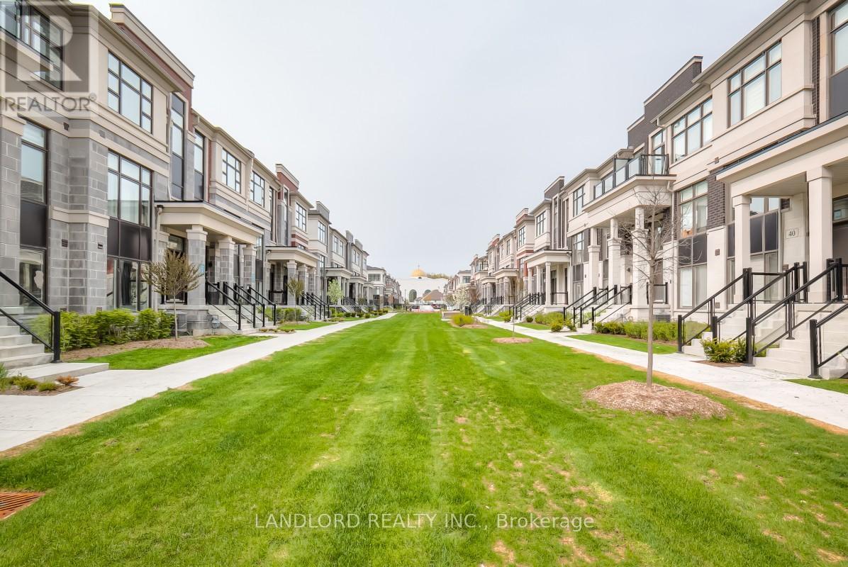 Photo 20 of 44 Armillo Place, Markham ON