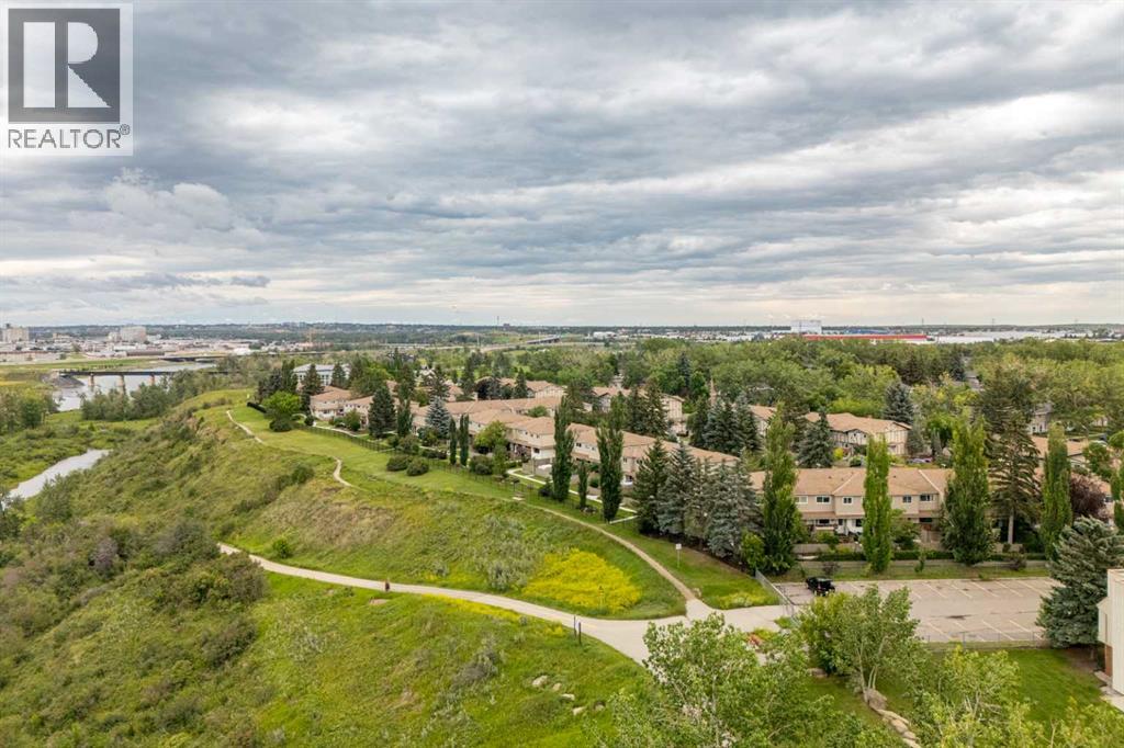 47N, 203 Lynnview Road SE, Calgary, Alberta