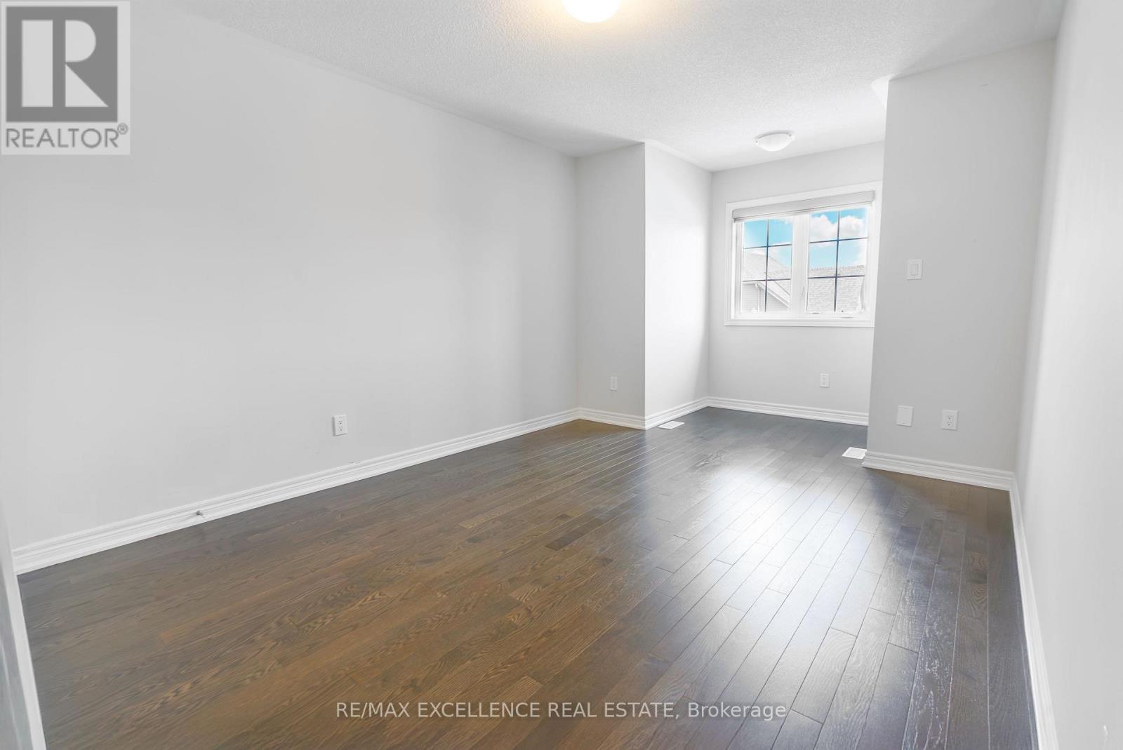 Photo 1 of 28 Bluestone Crescent, Brampton ON