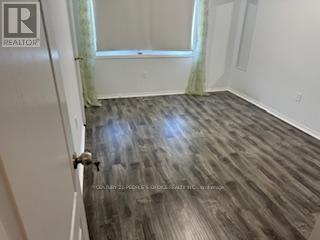 Photo 14 of 44 Lockburn Crescent, Brampton ON