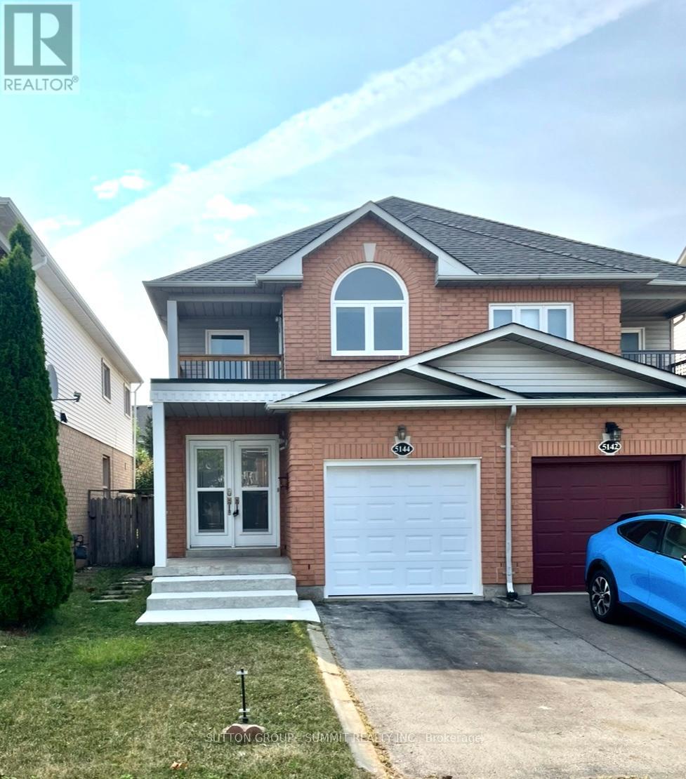 Photo 1 of 5144 Porter Street, Burlington ON