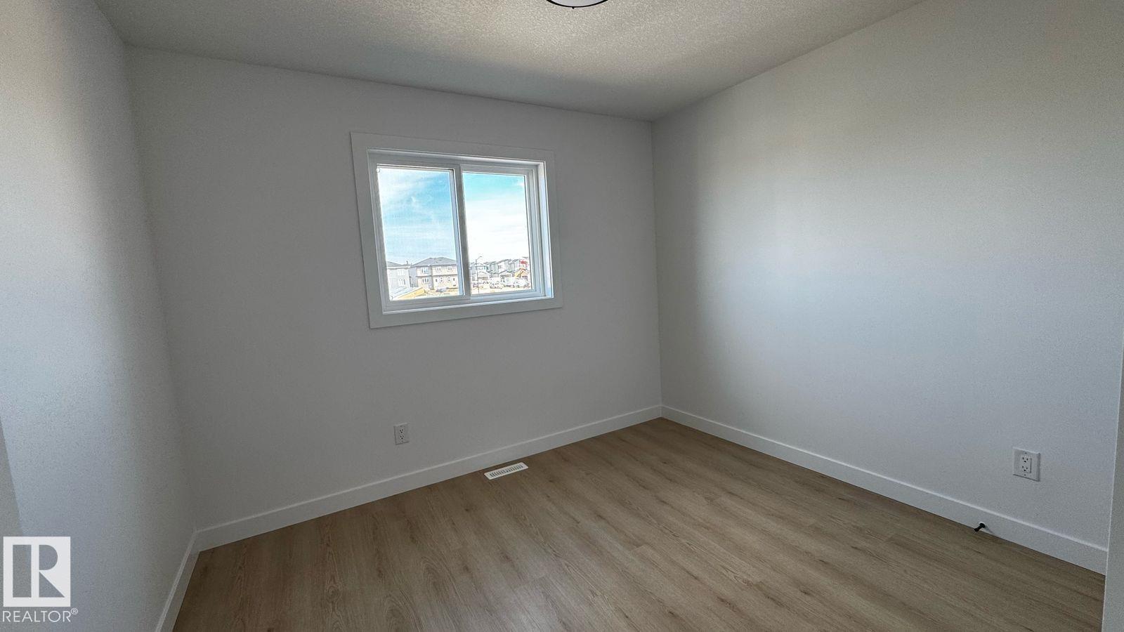Photo 2 of 3610 39 Av, Beaumont AB