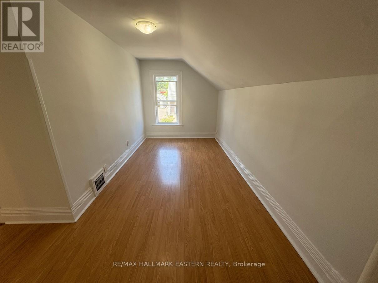 Photo 12 of 581 Paterson Street, Peterborough Central ON