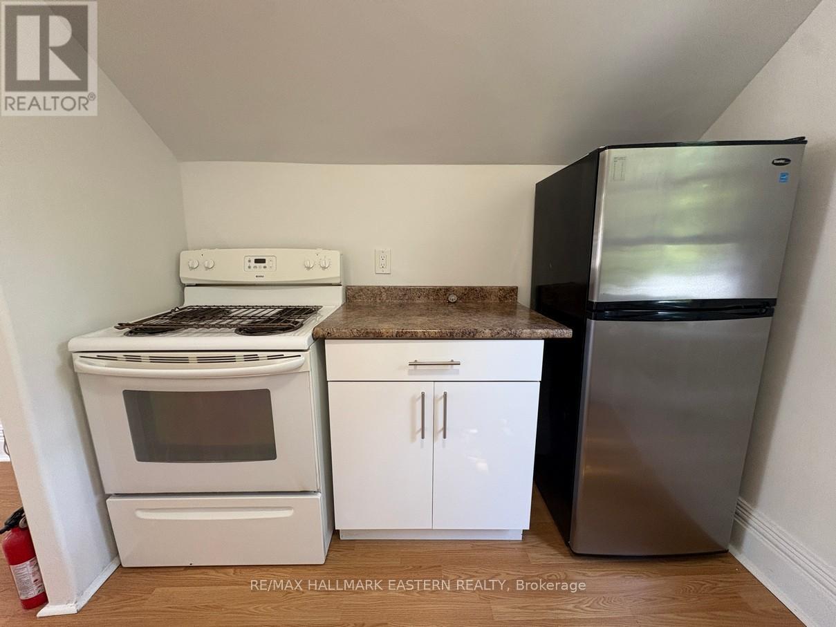 Photo 8 of 581 Paterson Street, Peterborough Central ON