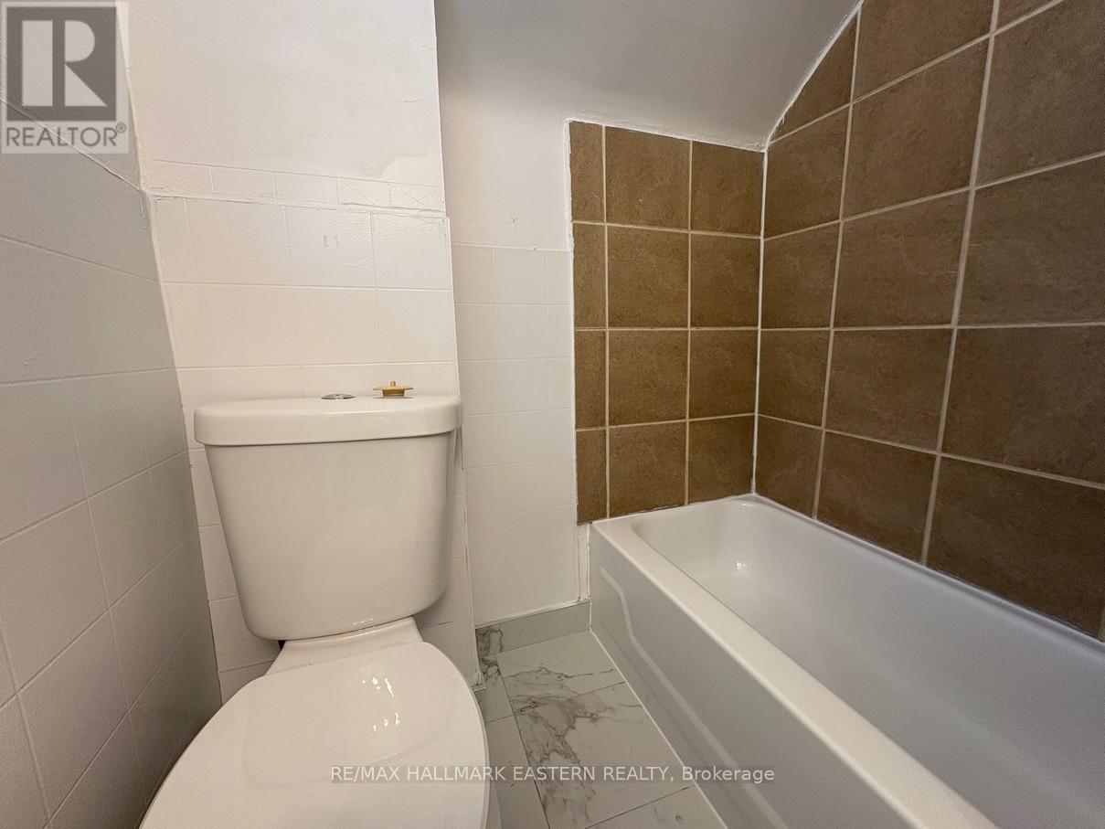 Photo 19 of 581 Paterson Street, Peterborough Central ON