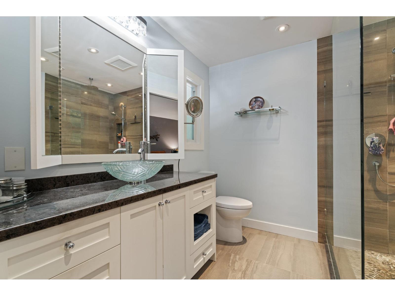 Photo 23 of 4150 197 A Street, Langley BC
