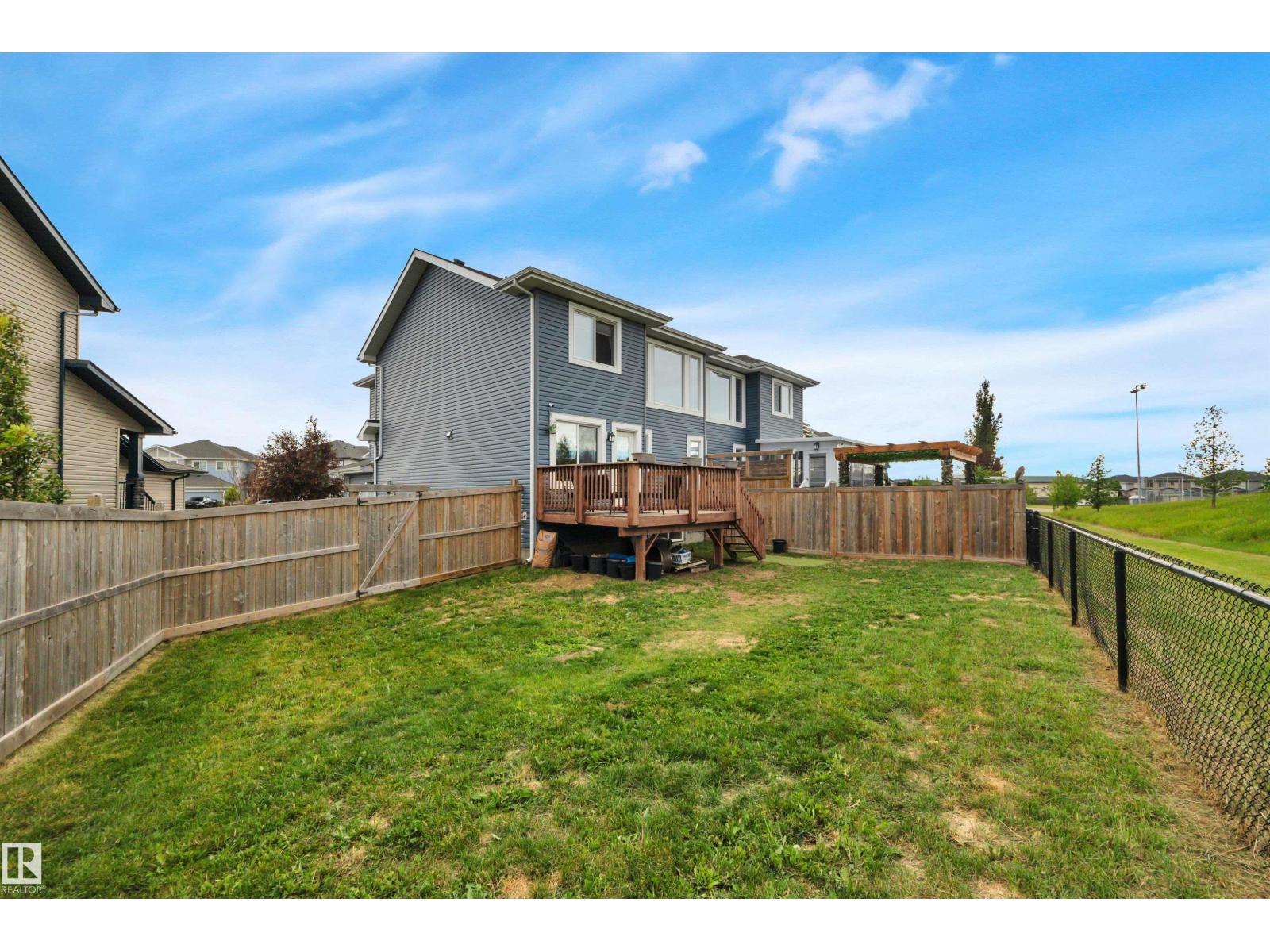 Photo 43 of 14 Rolston Cl, Leduc AB