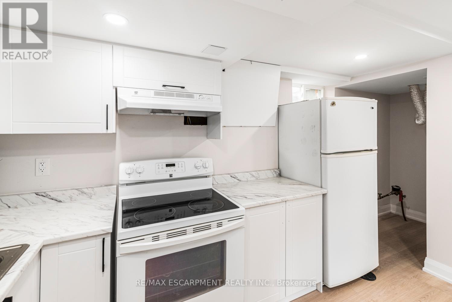 Photo 34 of 237 Adair Avenue, Hamilton ON