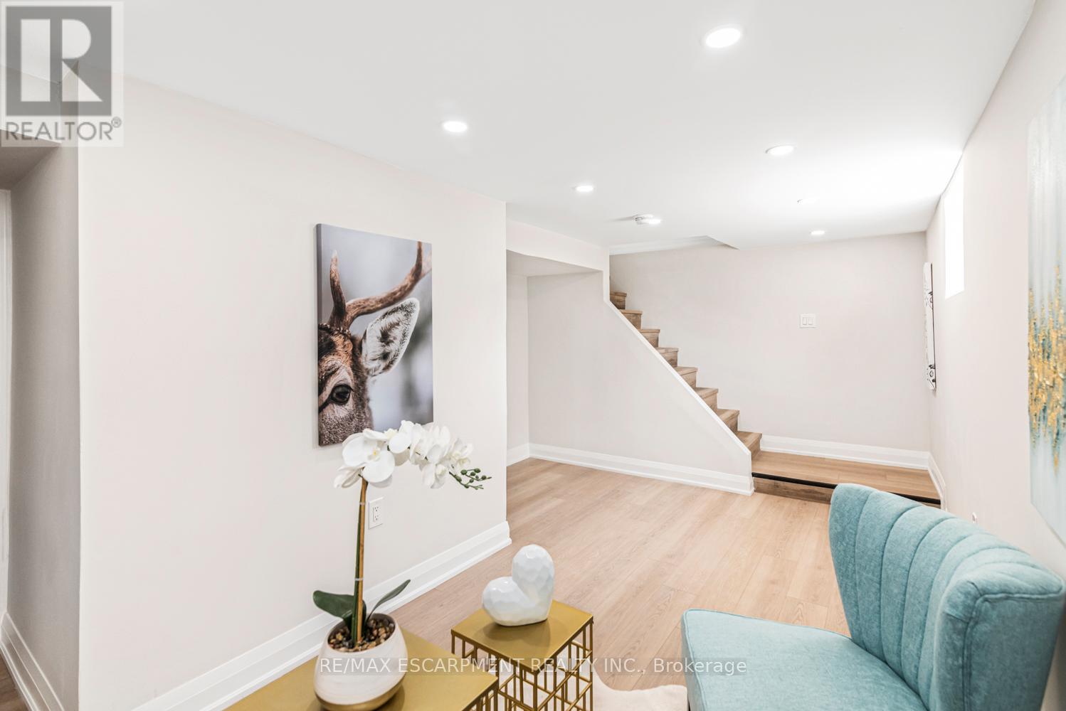 Photo 39 of 237 Adair Avenue, Hamilton ON
