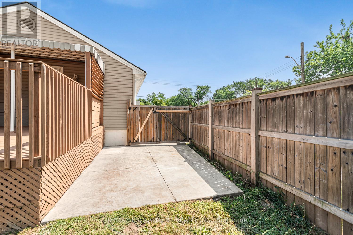 Photo 45 of 237 Adair Avenue, Hamilton ON