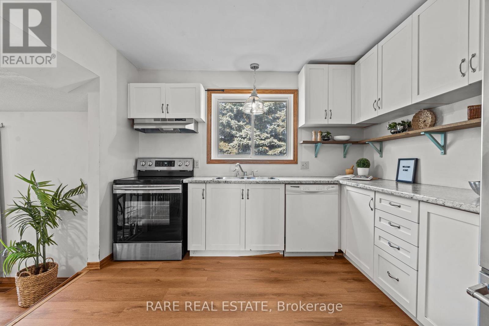 Photo 20 of 823 Brandy Court, Kingston ON