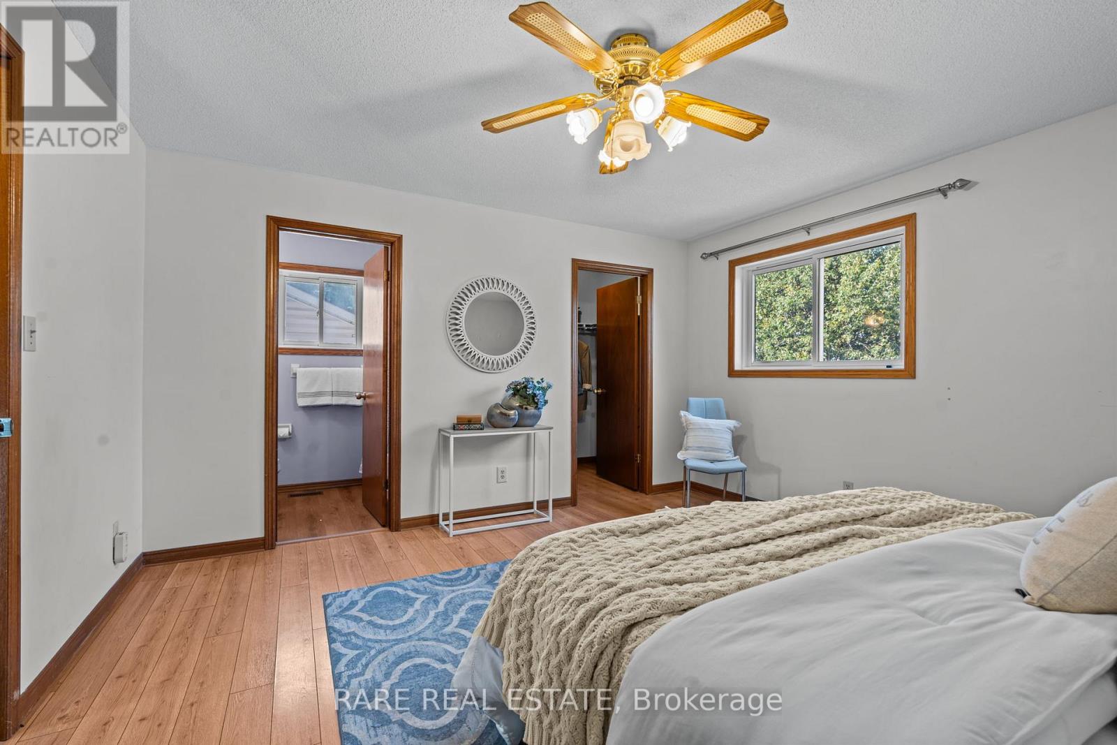 Photo 4 of 823 Brandy Court, Kingston ON