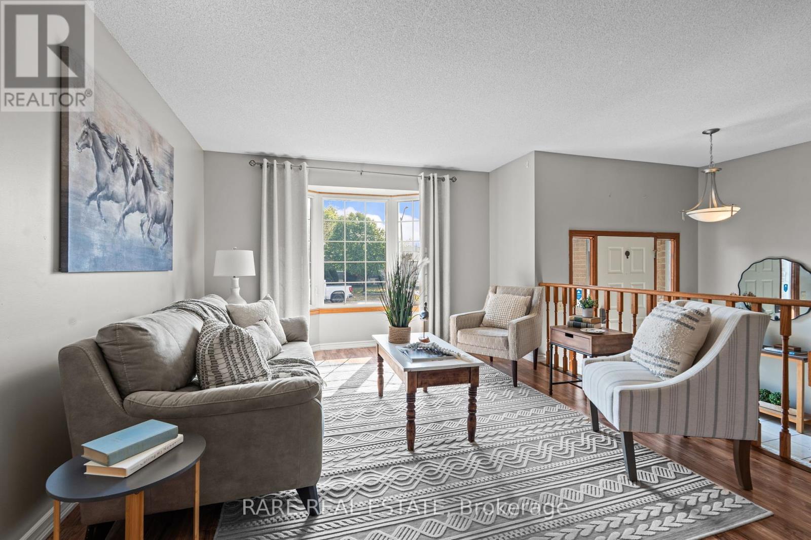 Photo 11 of 823 Brandy Court, Kingston ON