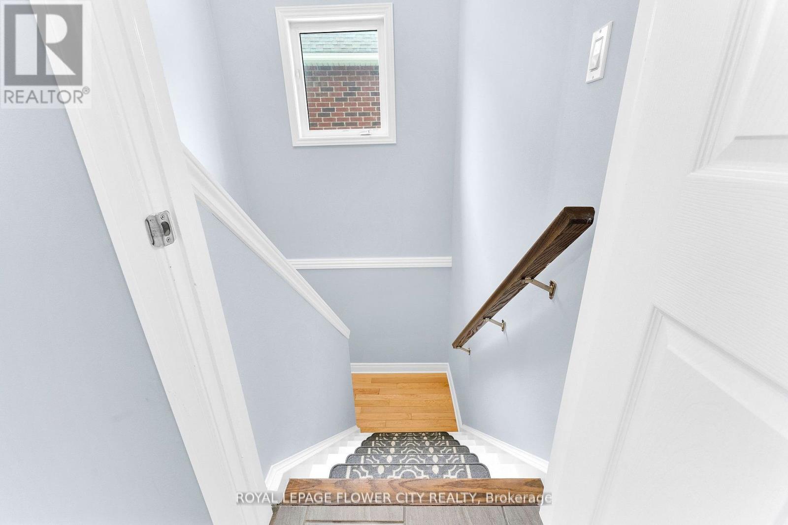 Photo 24 of 724 Garden Court, Woodstock ON