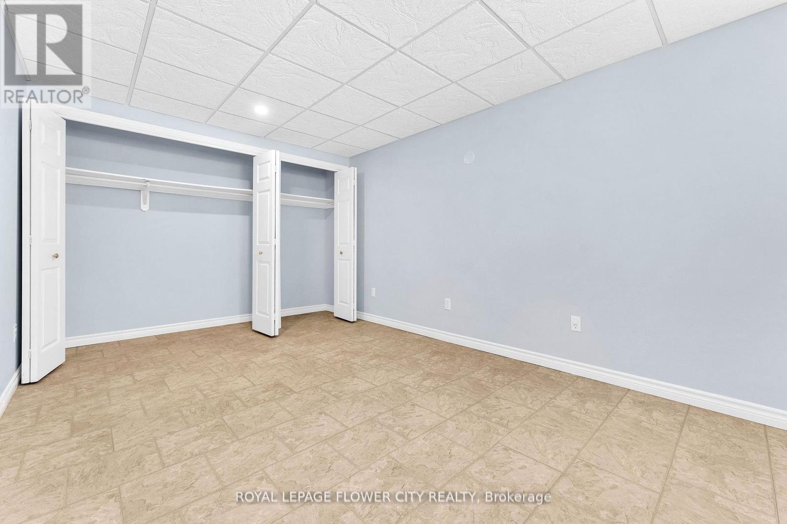 Photo 30 of 724 Garden Court, Woodstock ON
