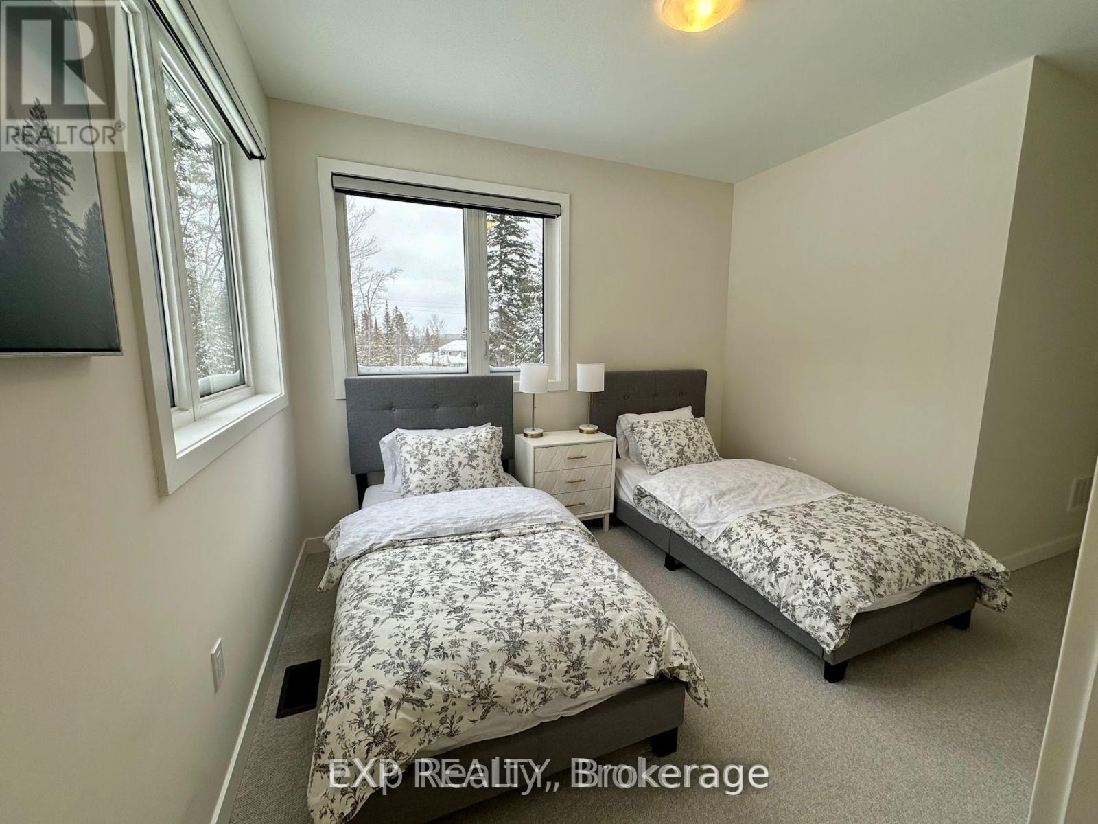 Photo 27 of 1017 Ridgeline Drive, Lake Of Bays ON