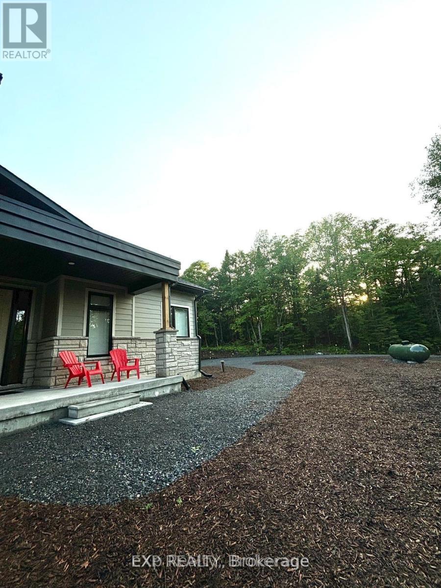 Photo 32 of 1017 Ridgeline Drive, Lake Of Bays ON