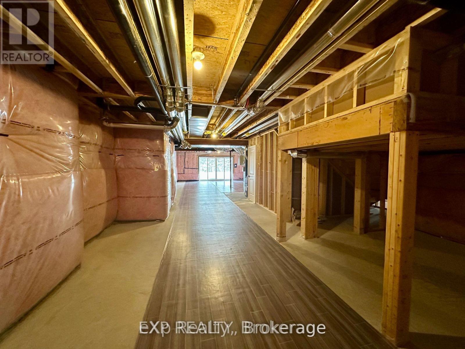 Photo 17 of 1017 Ridgeline Drive, Lake Of Bays ON