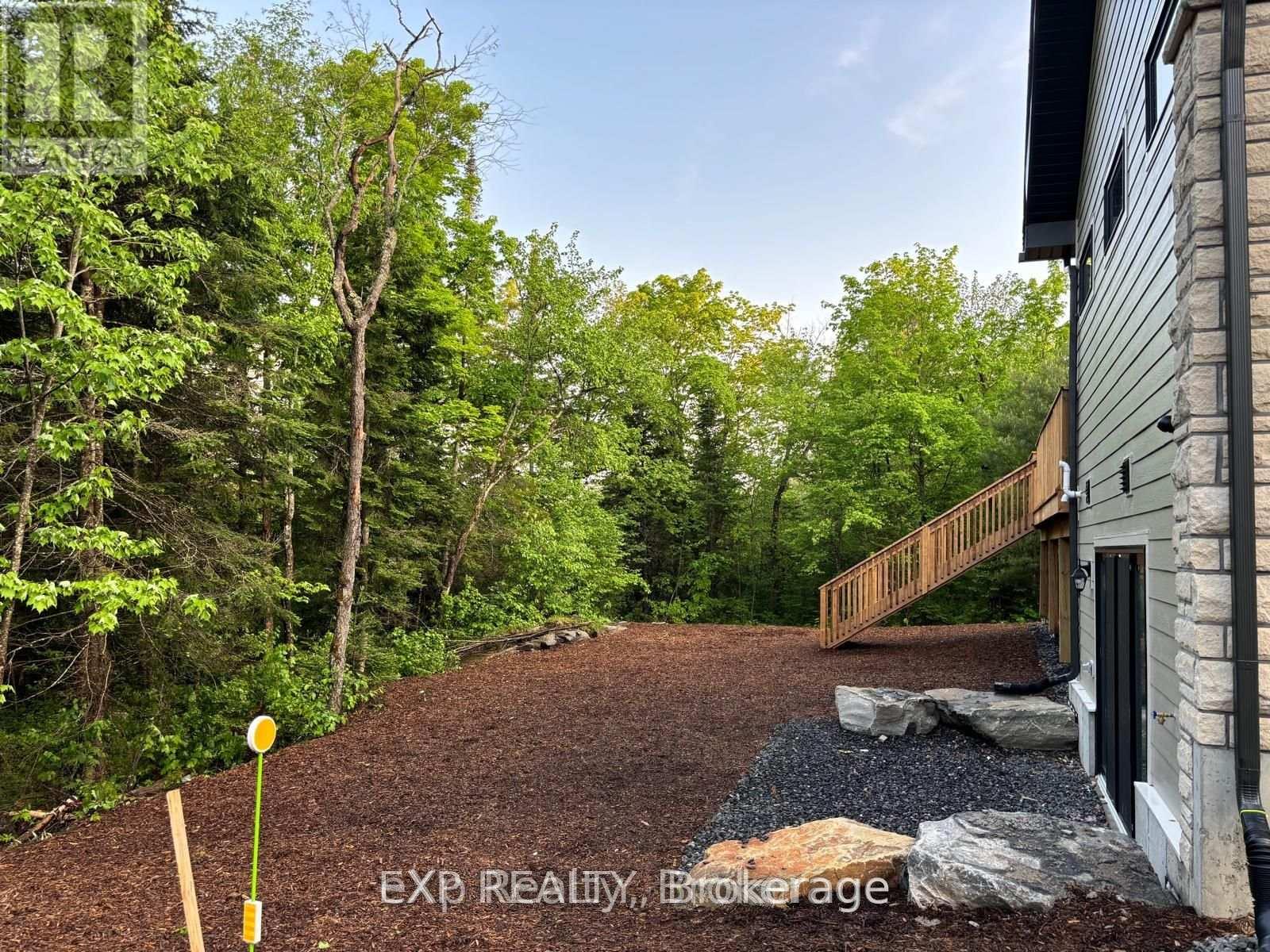 Photo 12 of 1017 Ridgeline Drive, Lake Of Bays ON
