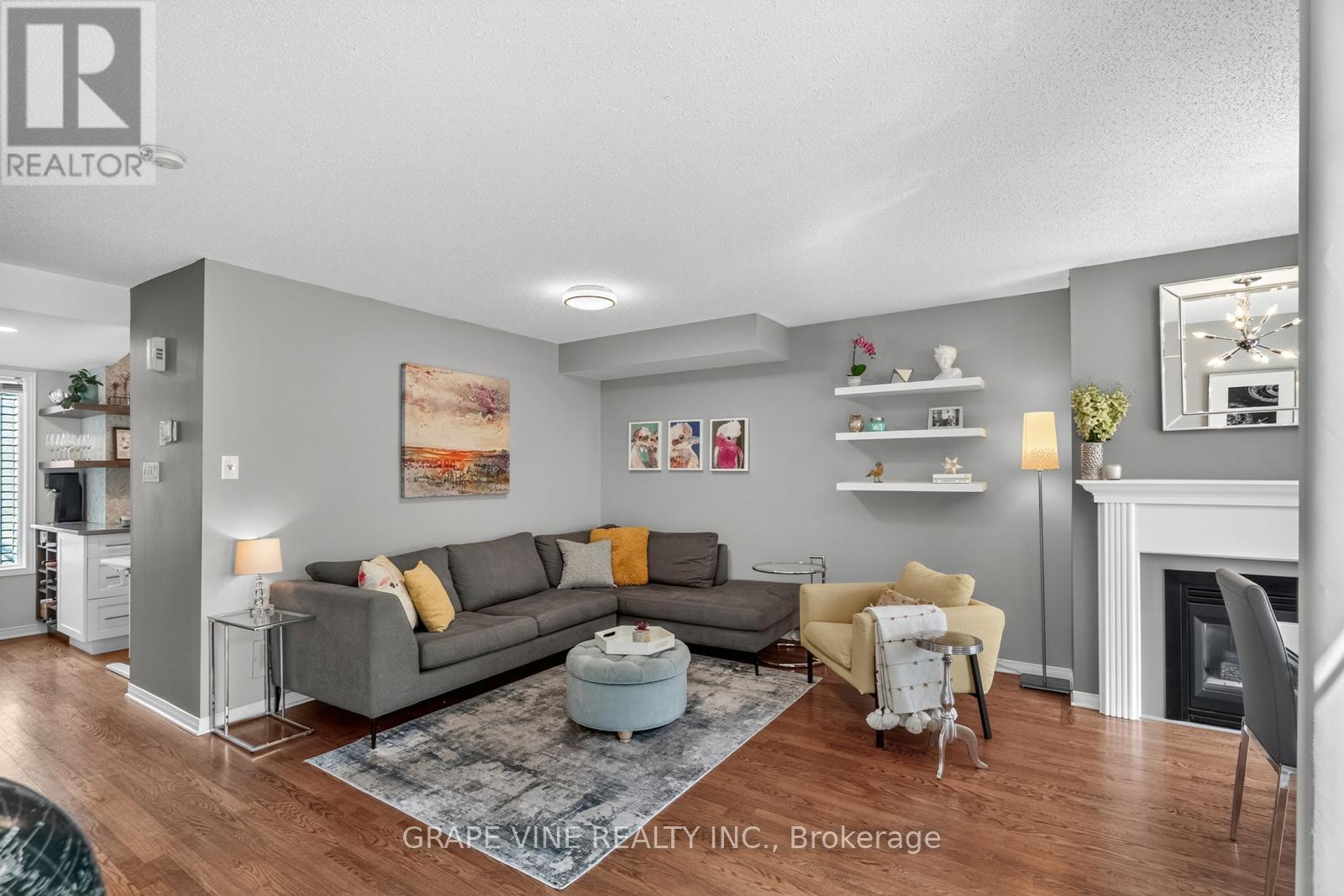 Photo 46 of 4 Radstock Private, Ottawa ON
