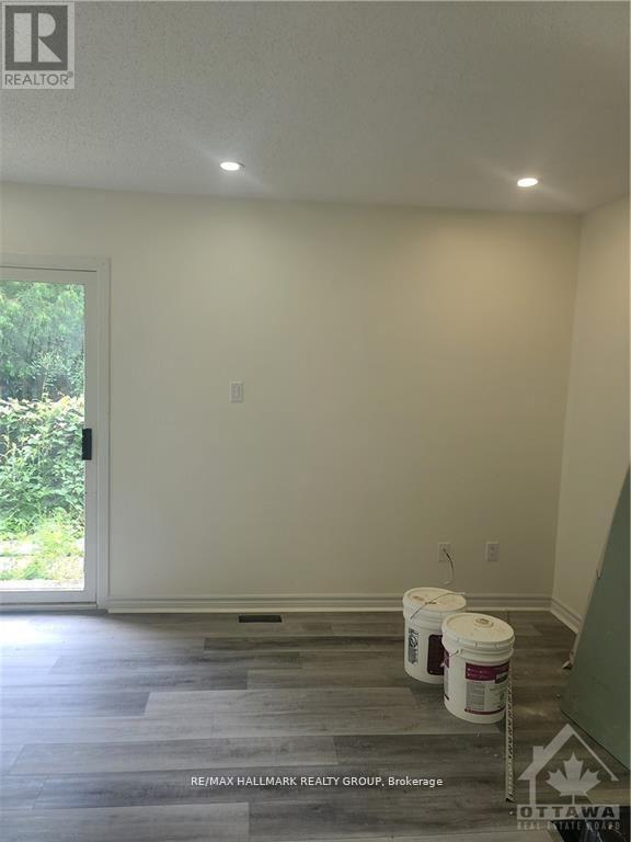 Photo 13 of 83 1420 Ridgebrook Drive W, Ottawa ON