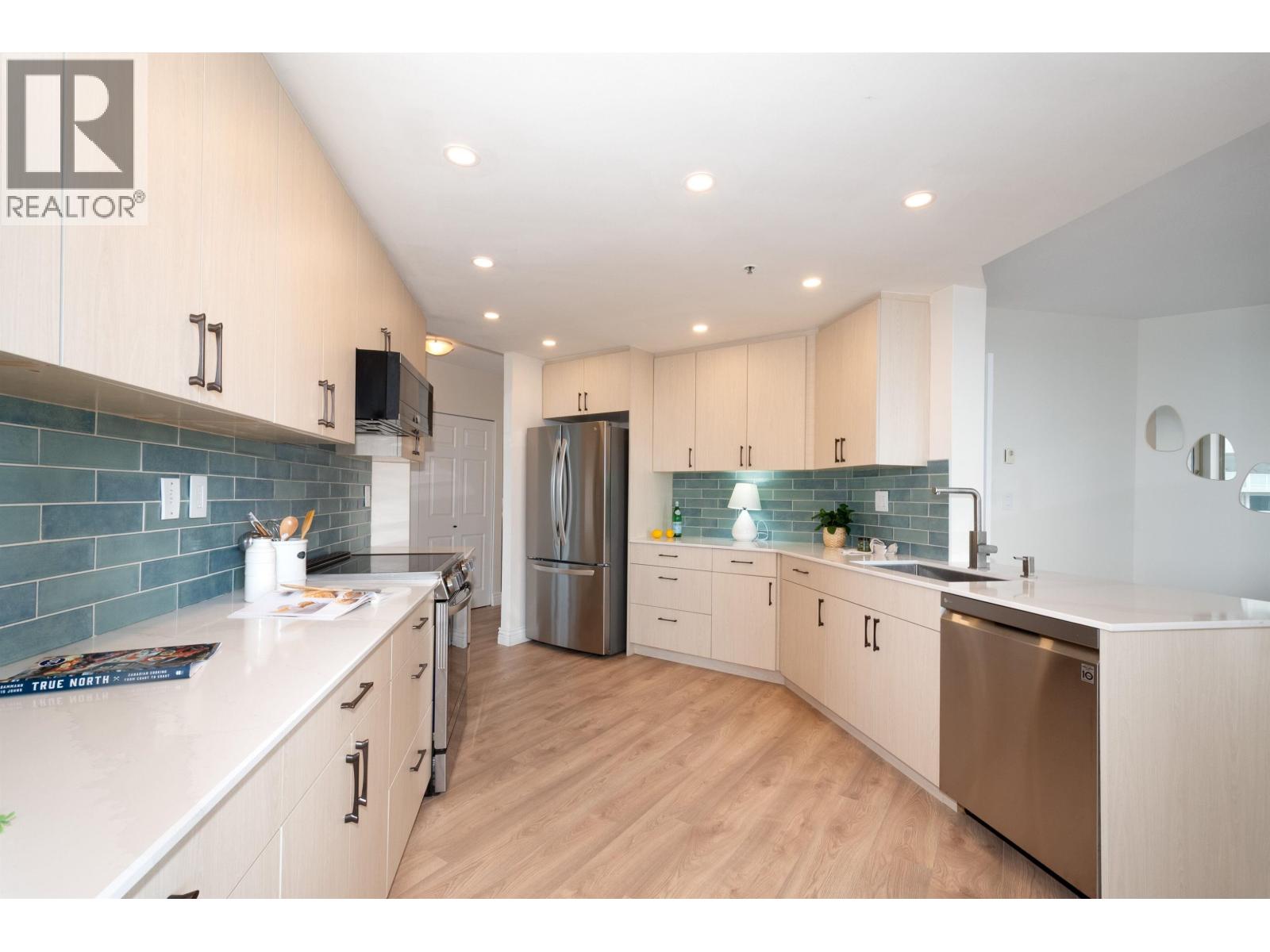 Photo 15 of 1203 728 Farrow Street, Coquitlam BC