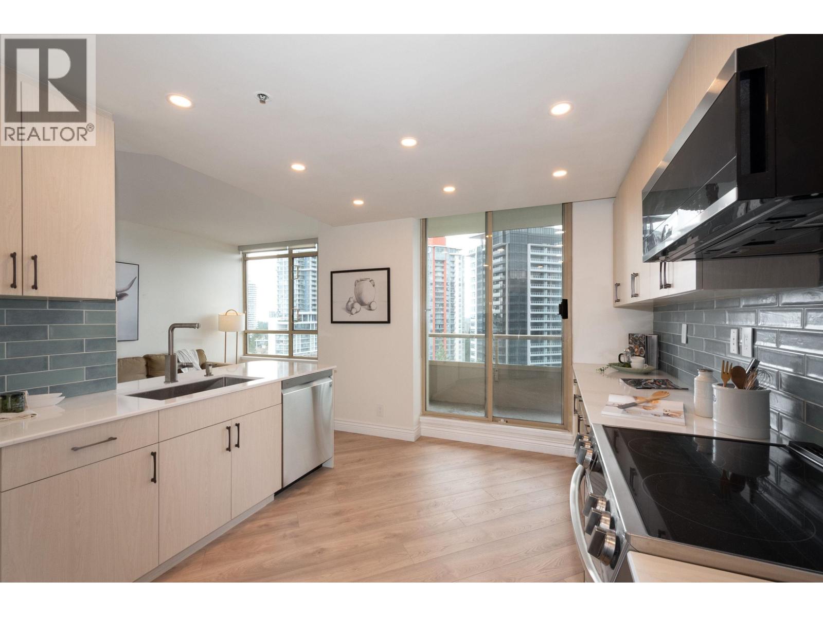 Photo 17 of 1203 728 Farrow Street, Coquitlam BC