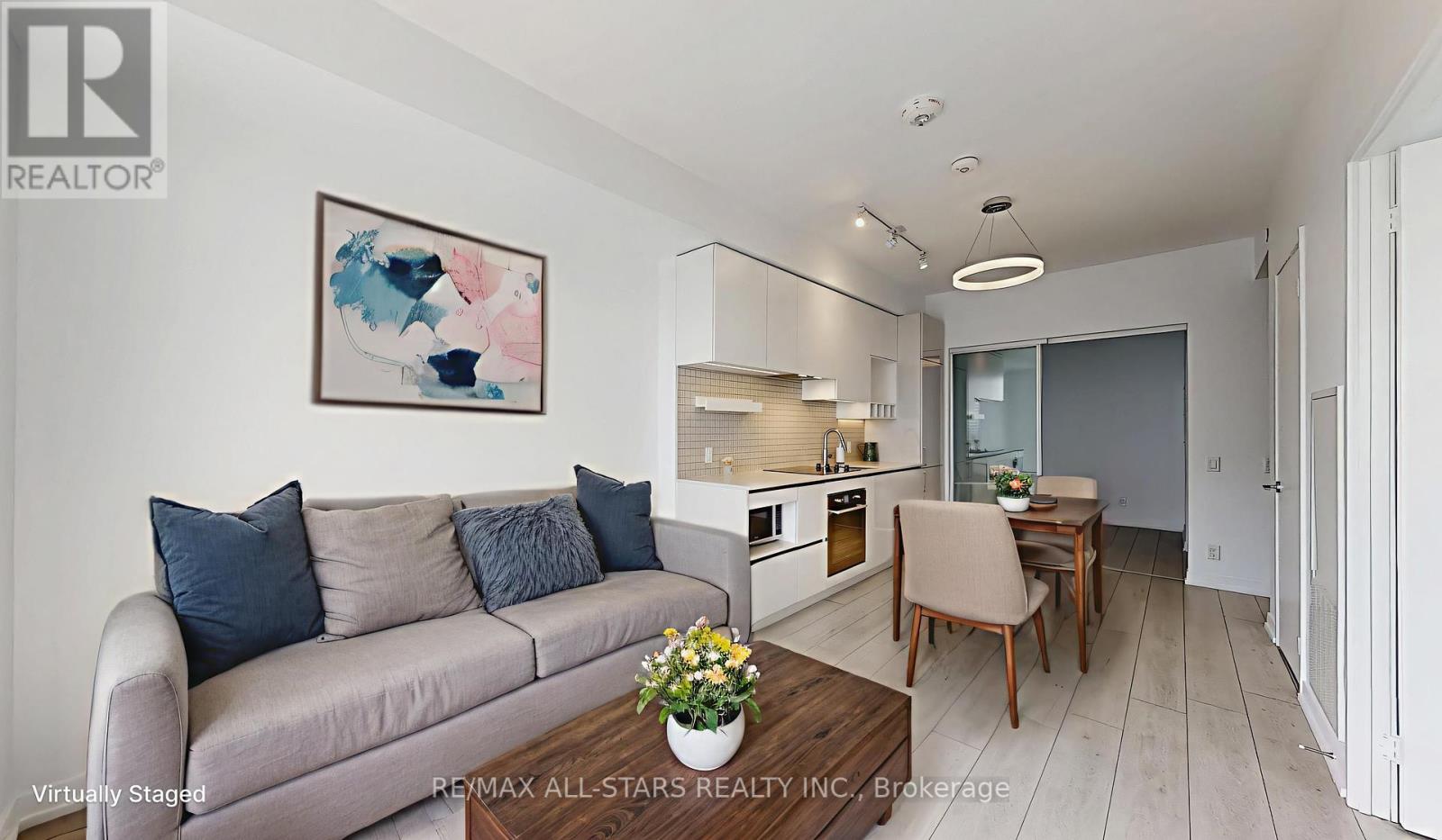 Photo 35 of 5003 950 Portage Parkway, Vaughan ON