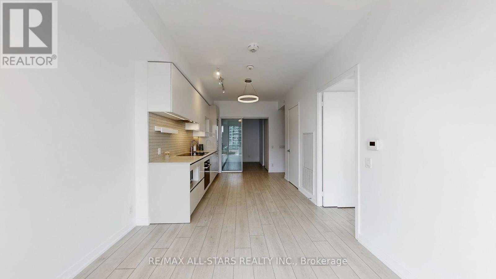 Photo 26 of 5003 950 Portage Parkway, Vaughan ON