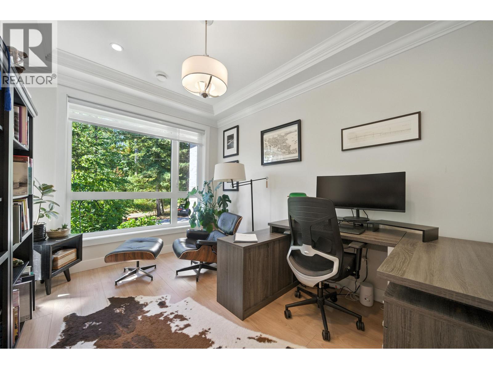 Photo 10 of 870 Browning Place, North Vancouver BC