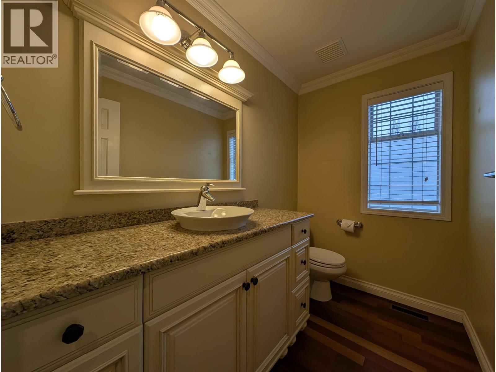 Photo 18 of 3908 Blantyre Place, North Vancouver BC