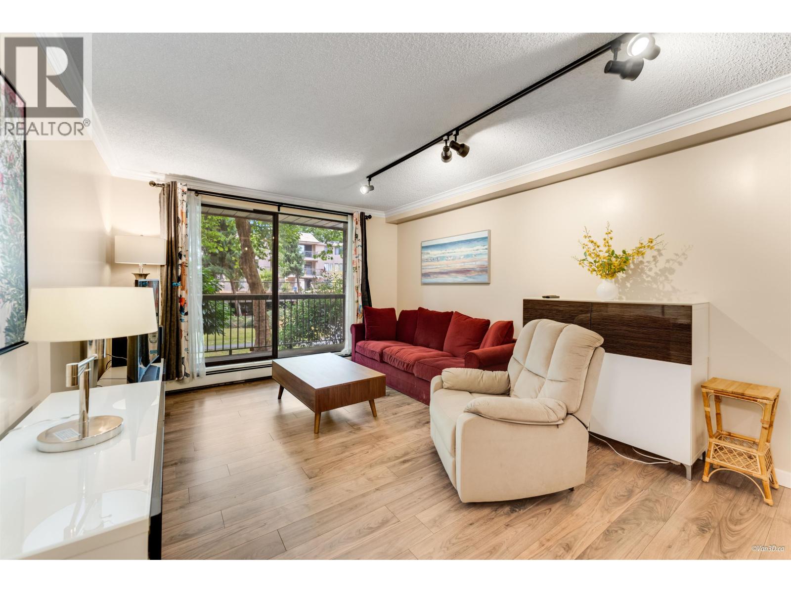 Photo 24 of 126 8460 Lansdowne Road, Richmond BC