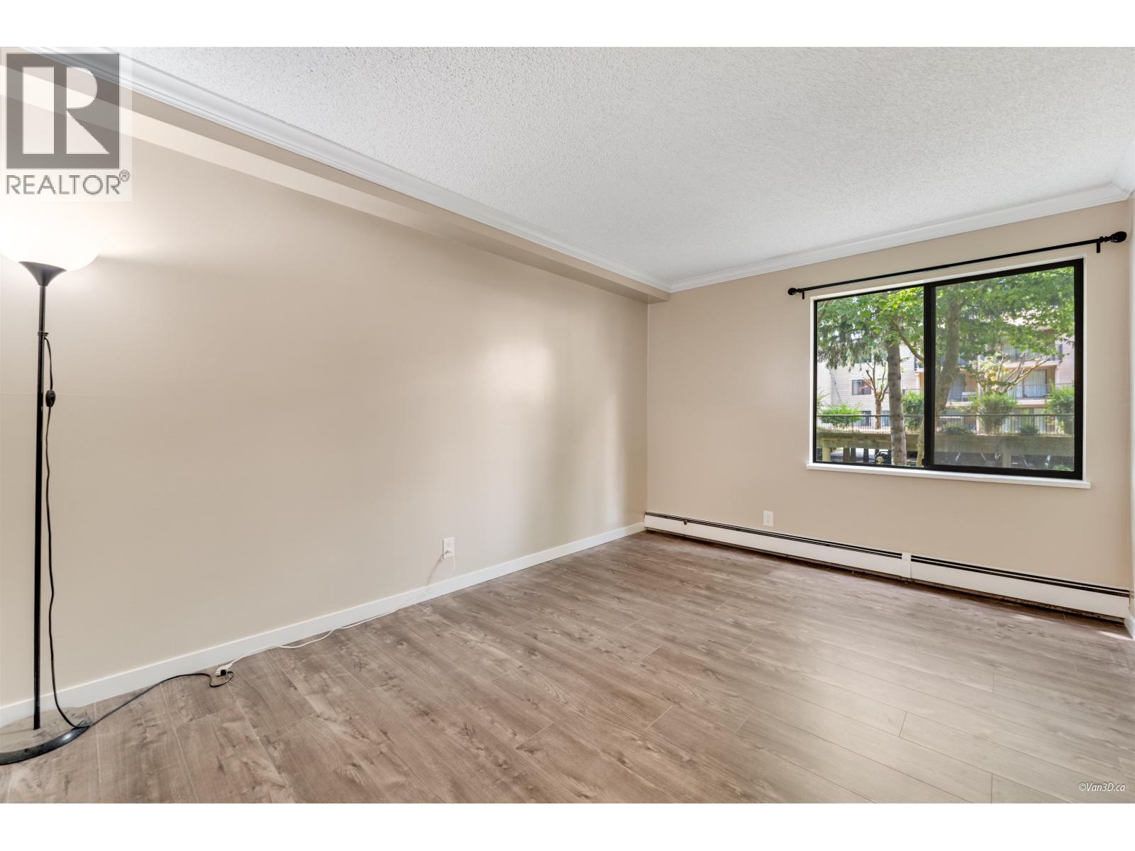 Photo 3 of 126 8460 Lansdowne Road, Richmond BC