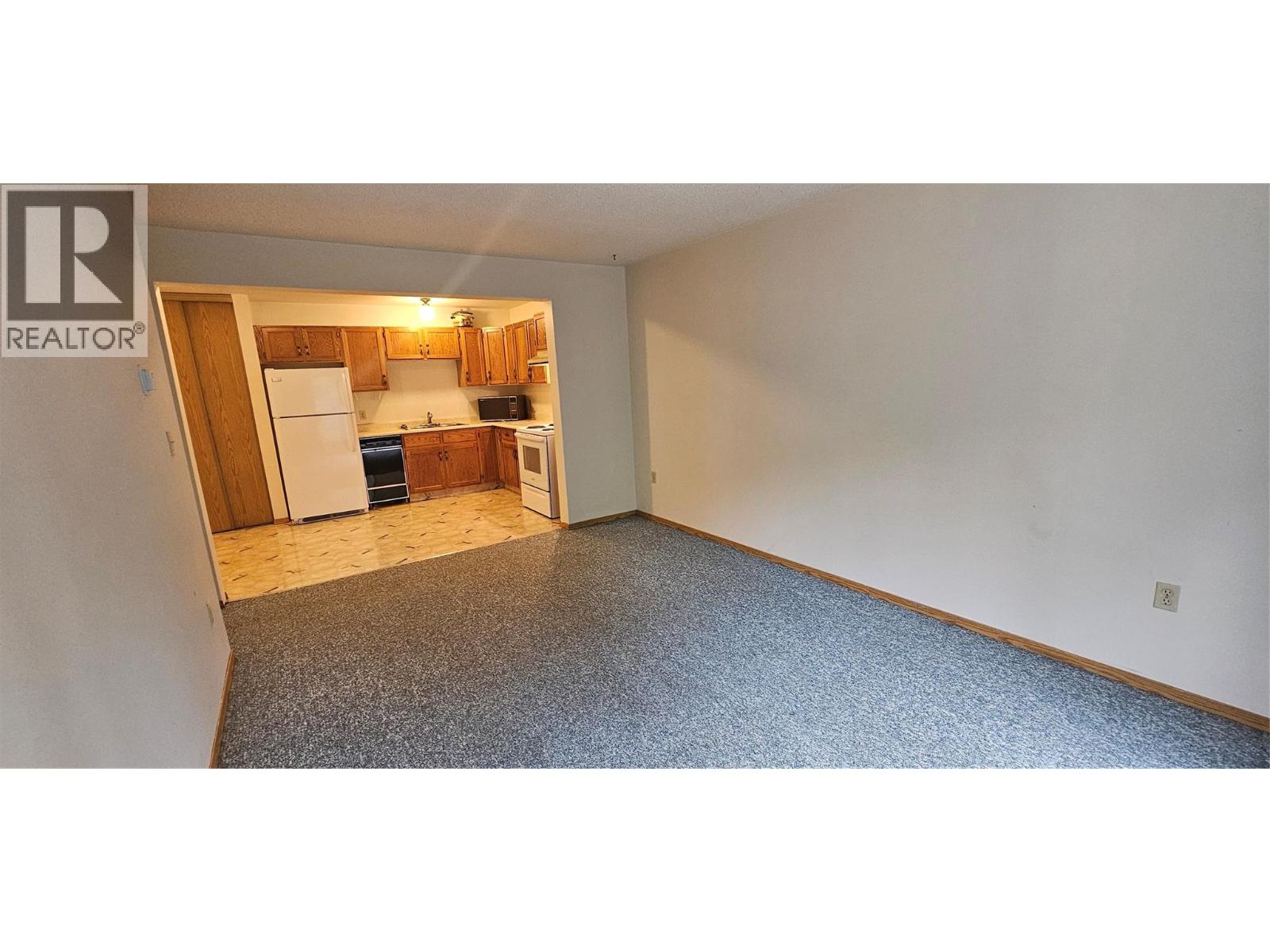 Photo 6 of 1286 Ponderosa Drive Unit 425 D, Sparwood BC