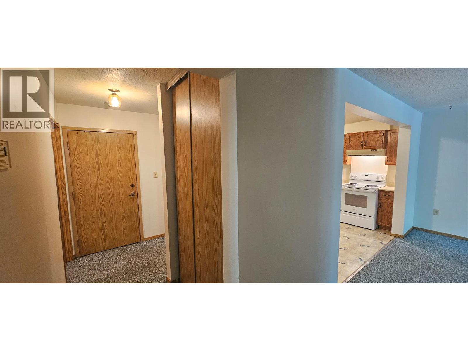Photo 4 of 1286 Ponderosa Drive Unit 425 D, Sparwood BC