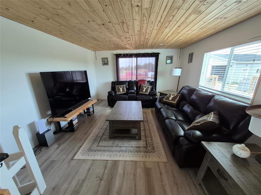 Photo 31 of 42063 41 E Road, Ste Anne MB