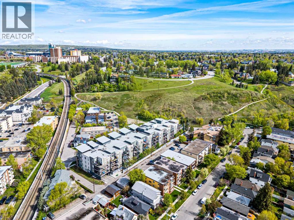 Single Family House for Sale in    Avenue NW Sunnyside Calgary 