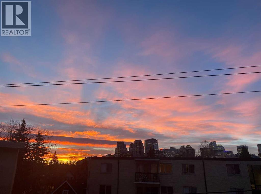 Single Family House for Sale in    Avenue NW Sunnyside Calgary 