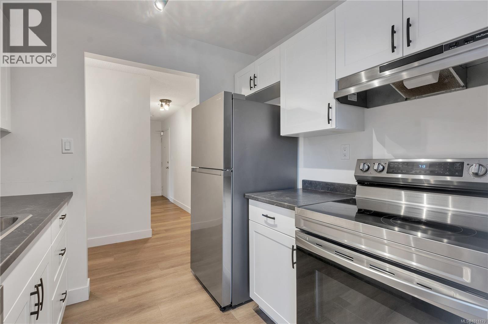 201 585 Dogwood St S, Campbell River