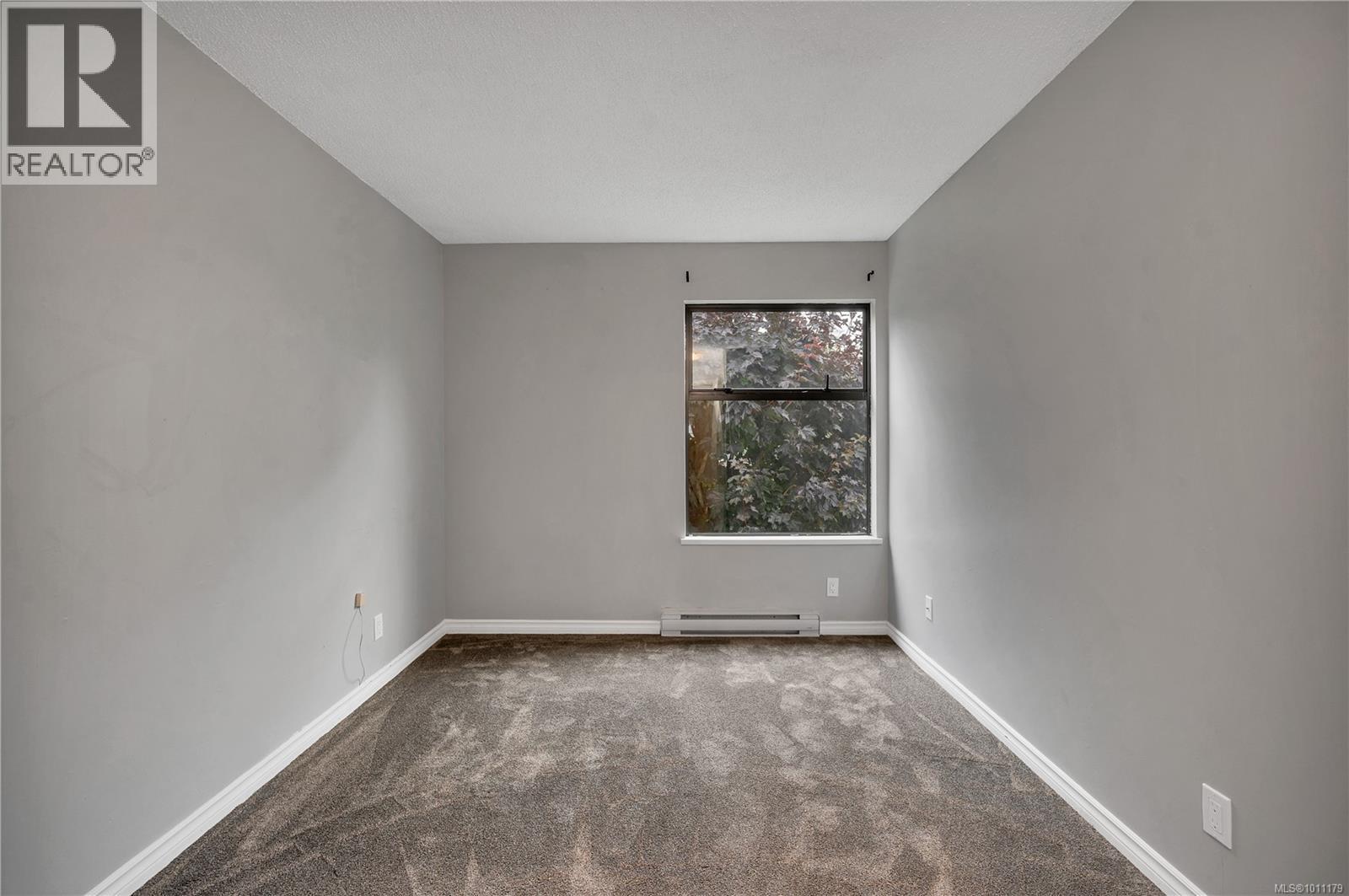 201 585 Dogwood St S, Campbell River