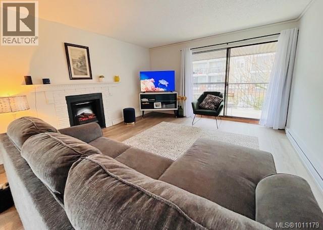 201 585 Dogwood St S, Campbell River