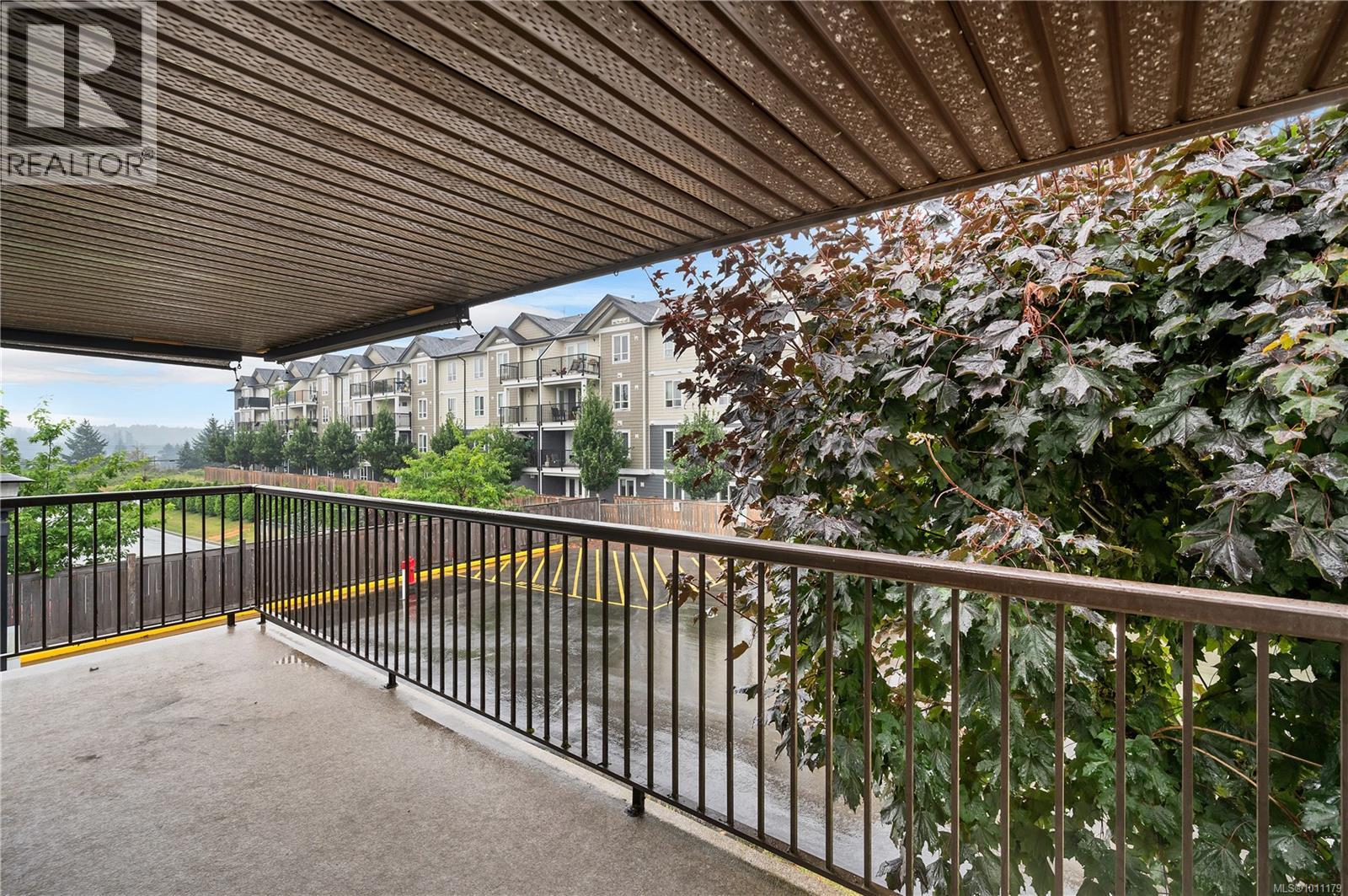 201 585 Dogwood St S, Campbell River