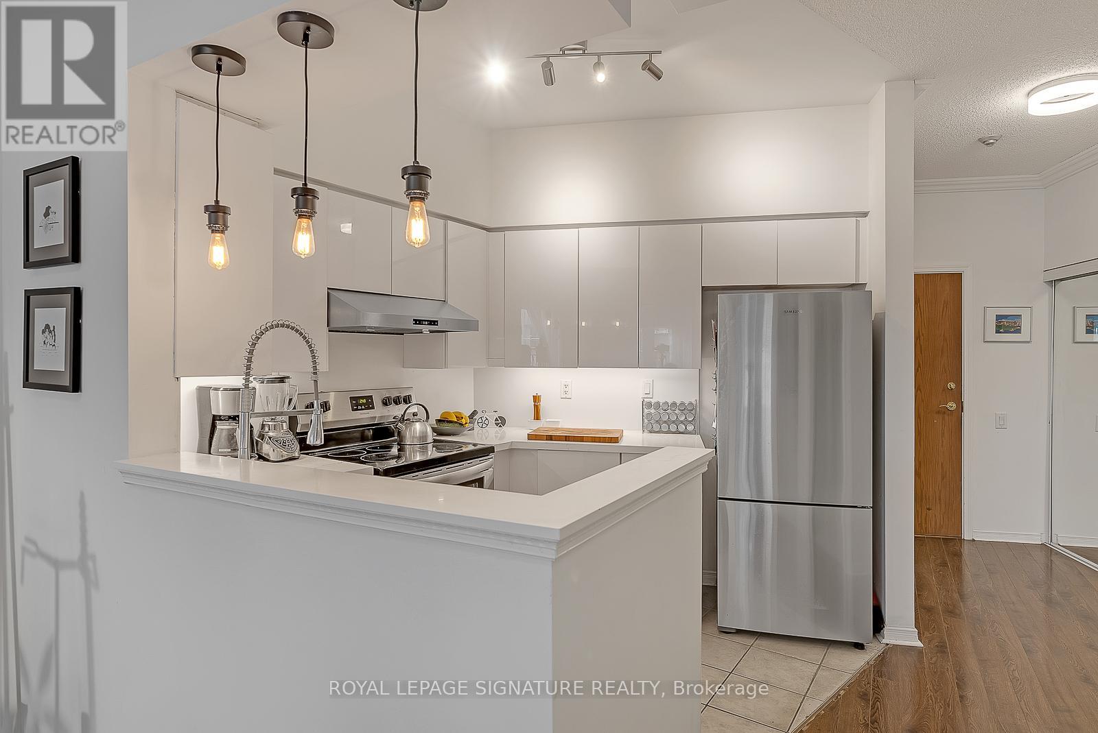 Photo 18 of 307 115 Richmond Street E, Toronto ON