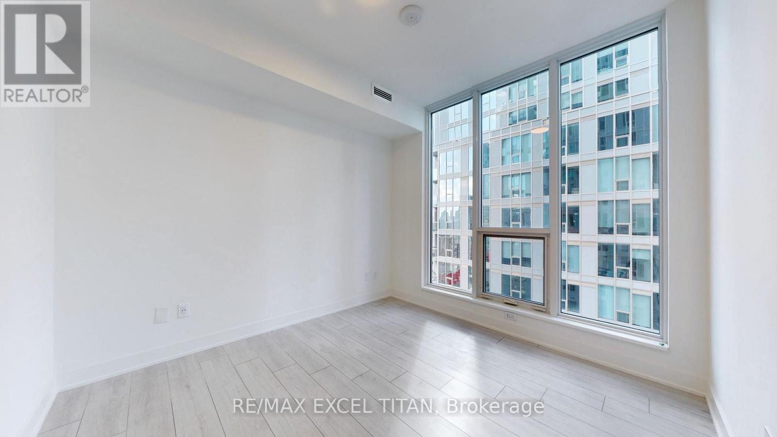 Photo 16 of 3304 15 Mercer Street, Toronto ON