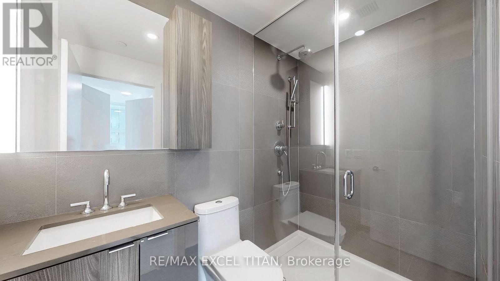Photo 6 of 3304 15 Mercer Street, Toronto ON